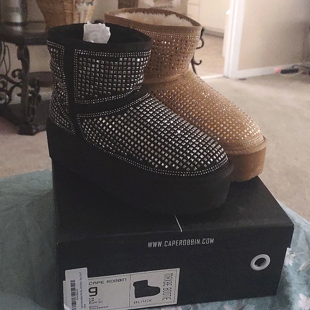 CAPE ROBBIN PLATFORM STUDDED BOOTIES - Picture 11 of 14